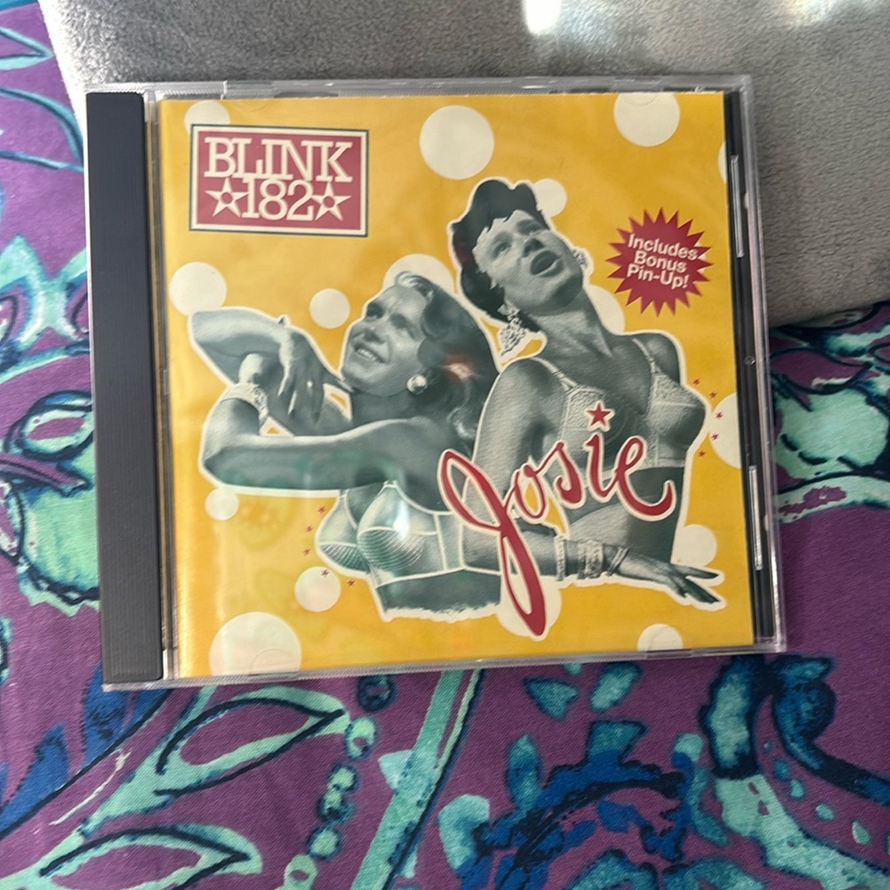 Blink-182 - Josie ep. & poster